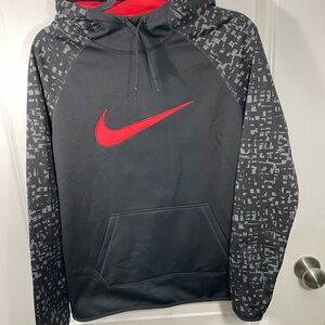 Nike Men's Black Hoodie with Red Logo Size Medium CB-90